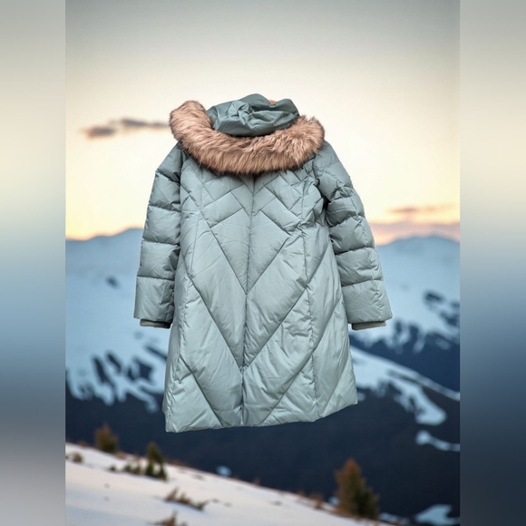 TOWER by London Fog Faux-Fur Hood Down-Fill CoatColor: Sage, Size: LARGE (EUC) - Picture 5 of 12